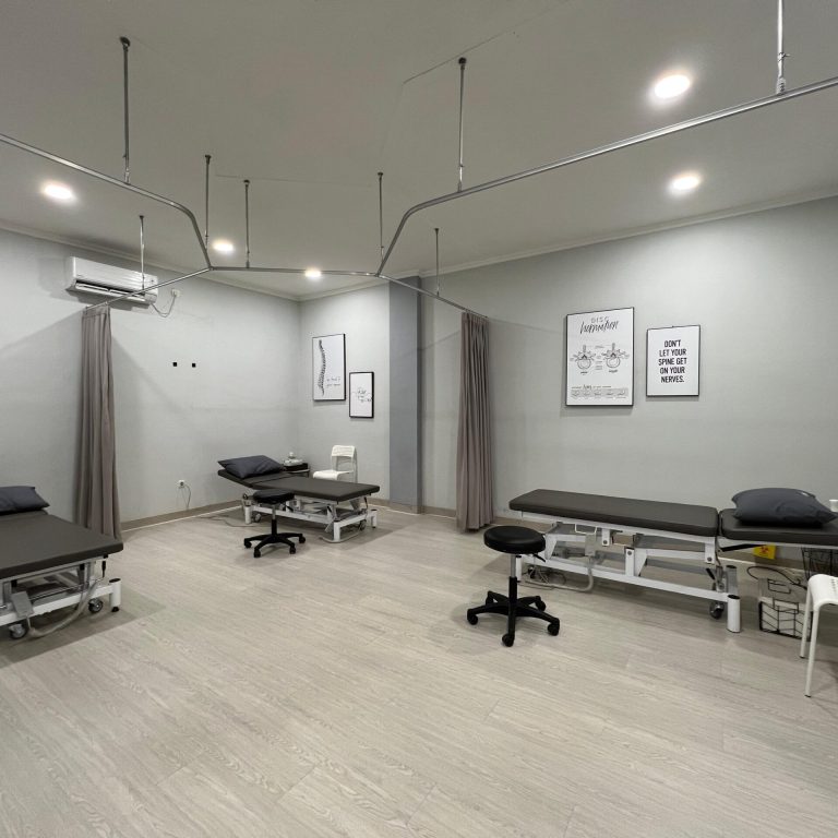 Interior - treatment room(1)