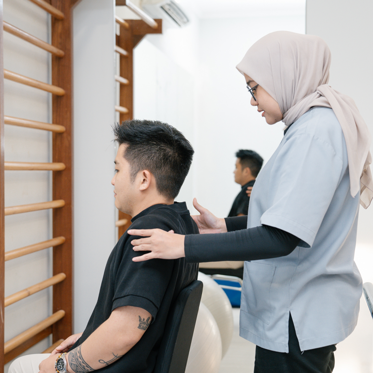 klinik fisioterapi PIK